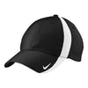 au-247077-nike-blackwhite-cap